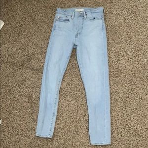 levi strauss jeans!! size 27
